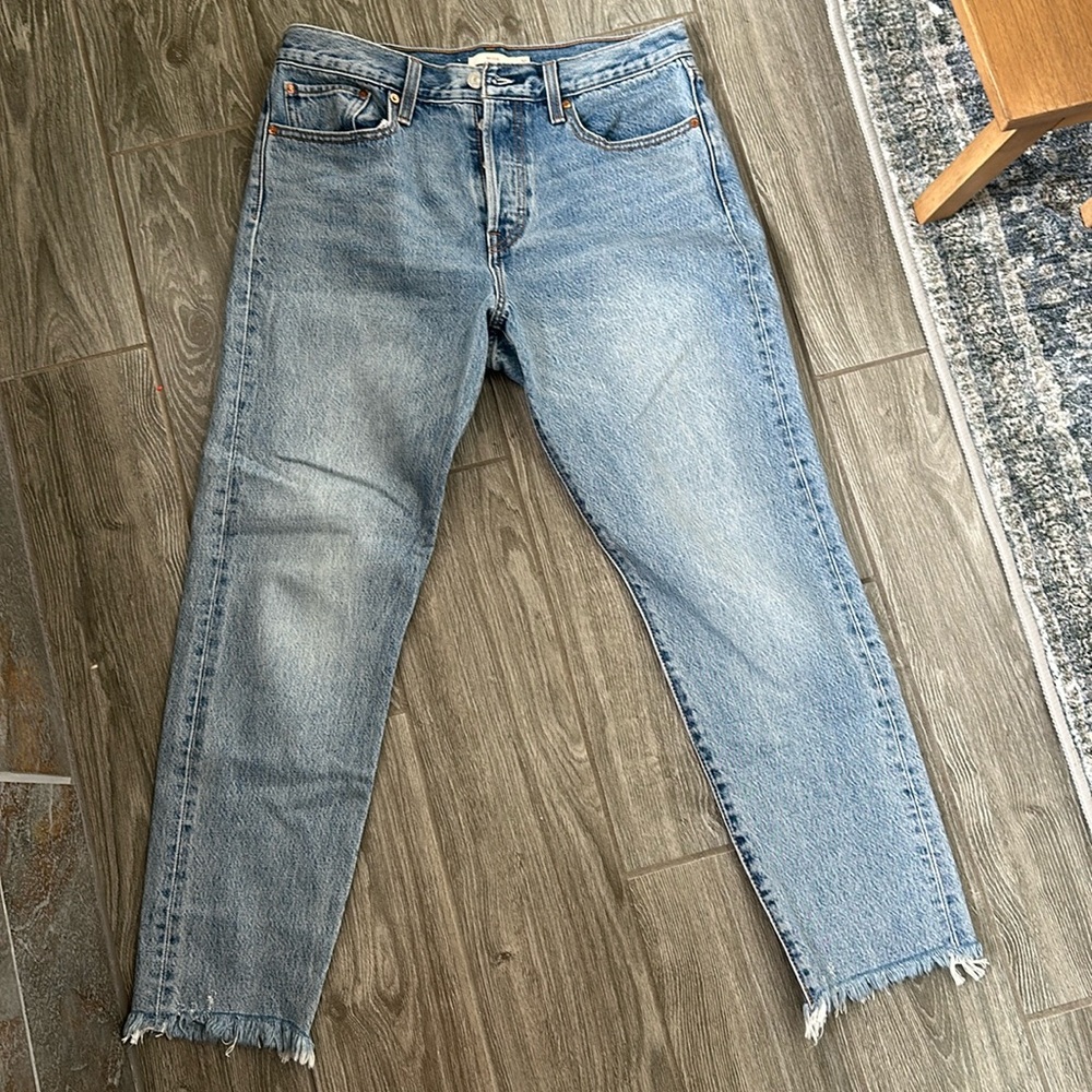 Levi’s Premium Big E Wedgie Icon Fit Ankle Jeans